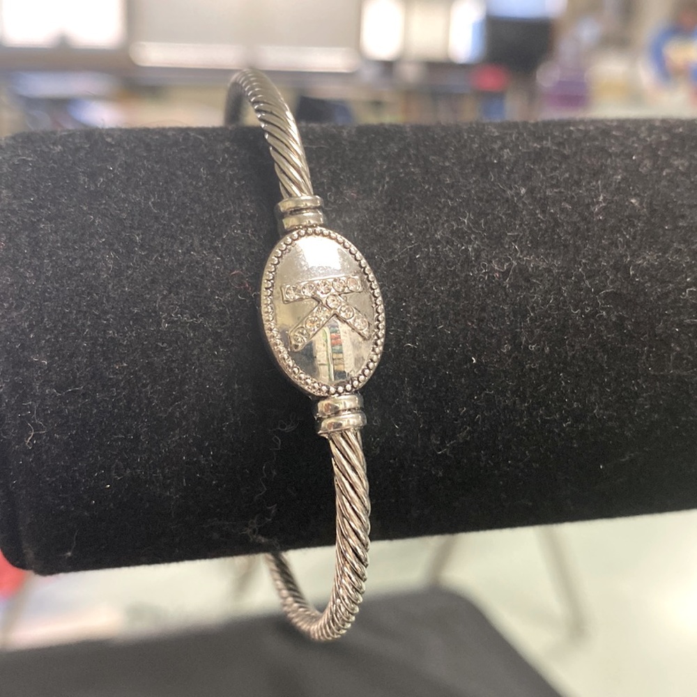 K silver bracelet